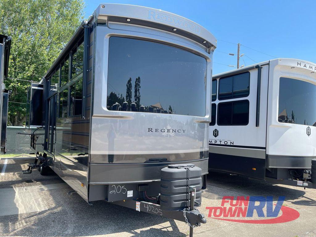 2025 Redwood Rv Regency 3951BAM in conroe TX