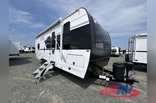 2026 Winnebago Thrive 22MBH in mineola TX