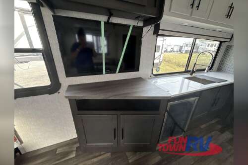 2023 Crossroads Rv Cruiser Aire CR27MK in ottawa KS
