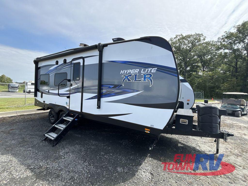 Forest River Xlr Hyperlite 19HFS Travel Trailer Toy Haulers for