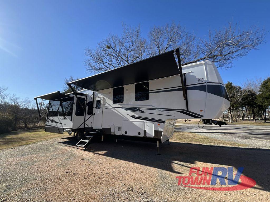 2025 Forest River Rv Columbus 383RLH in ottawa KS