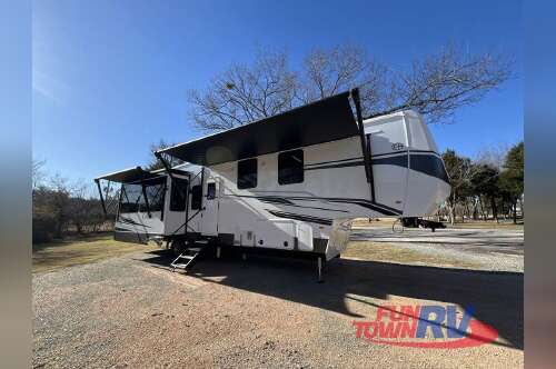 2025 Forest River Rv Columbus 383RLH in ottawa KS
