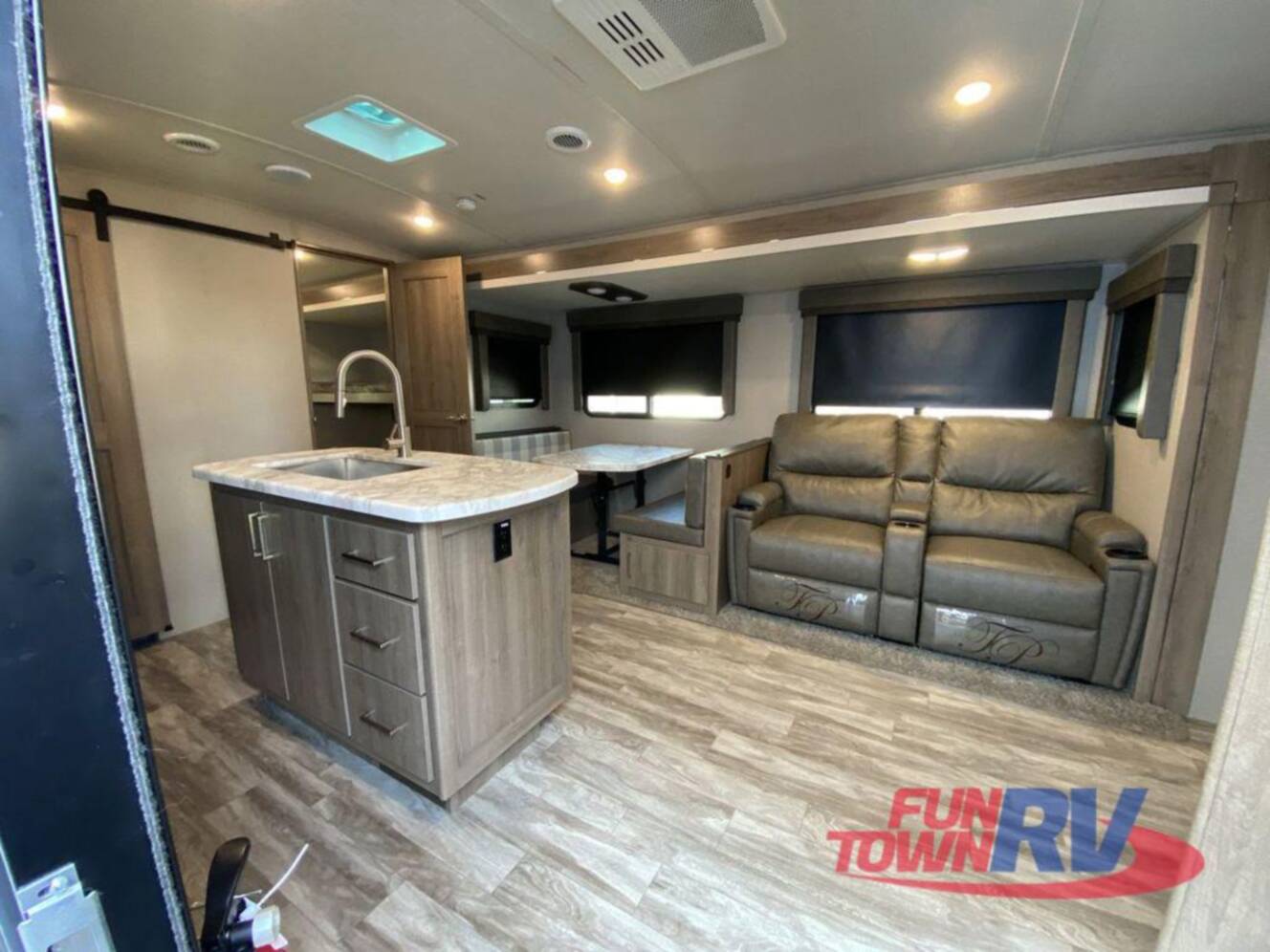 A photo of this 2023 Grand Design Imagine 3250BH