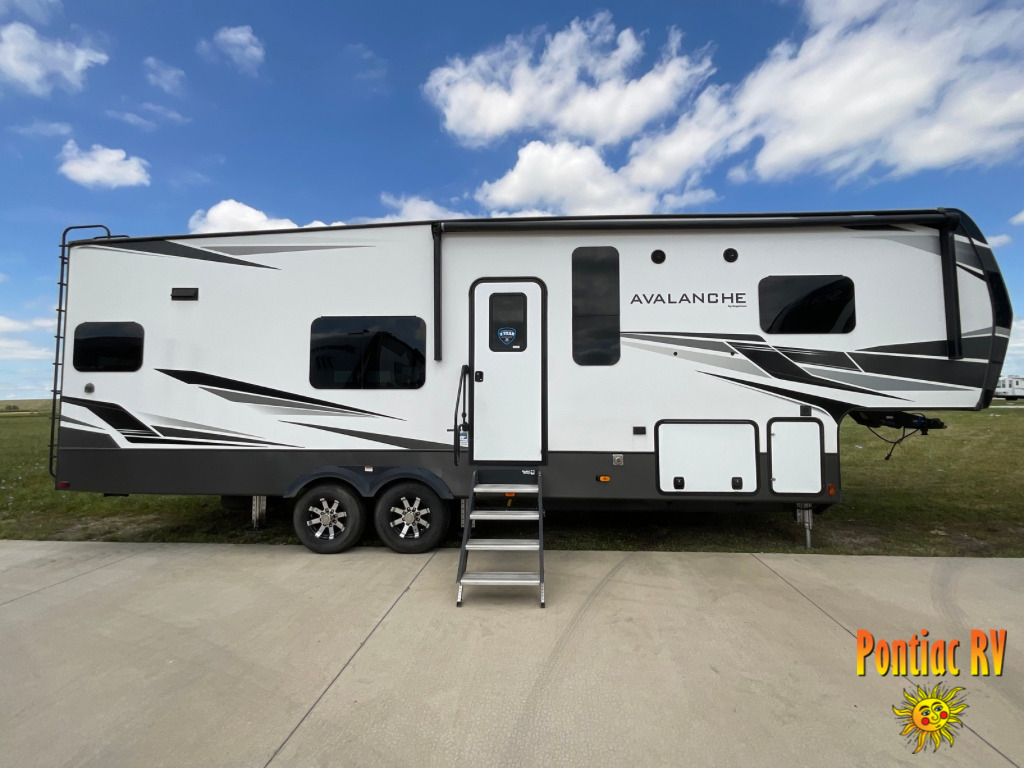 2021 Keystone Rv Avalanche 295RK in pontiac IL