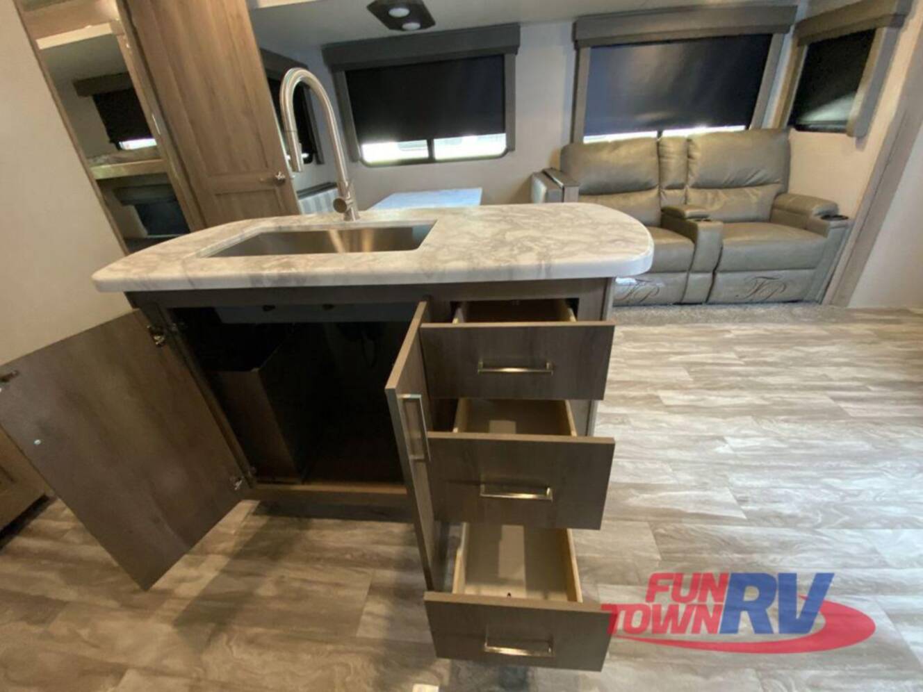 A photo of this 2023 Grand Design Imagine 3250BH