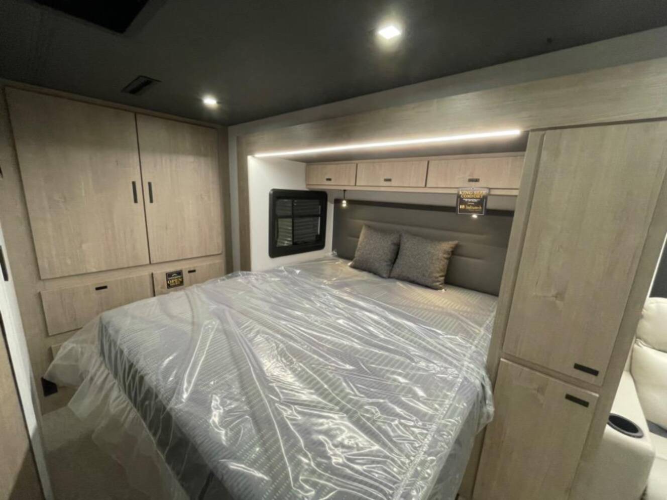 A photo of this 2026 Grand Design Lineage Series M 25FW