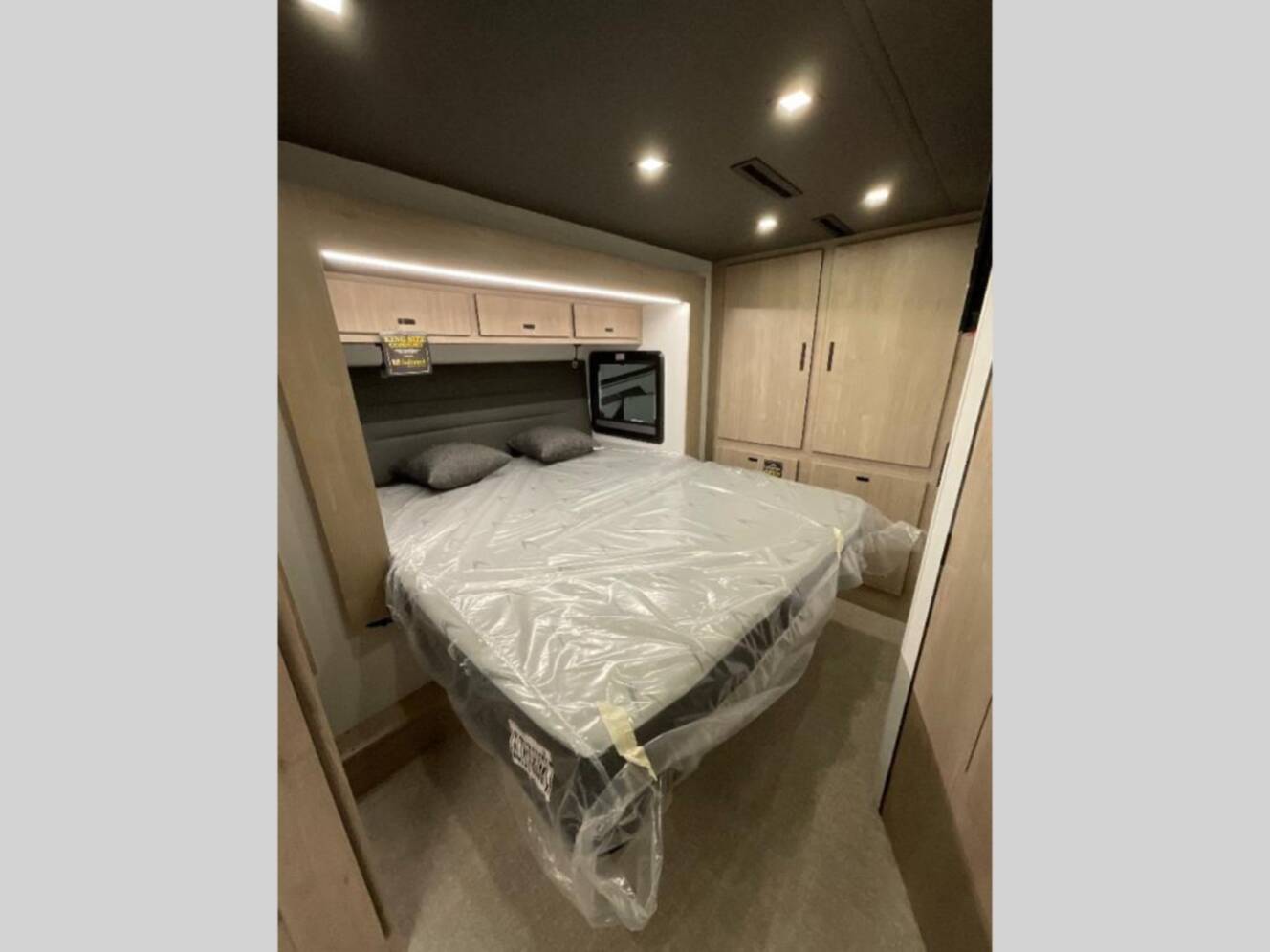 A photo of this 2026 Grand Design Lineage Series F 31ZW