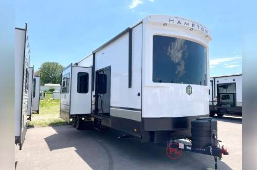 2026 Crossroads Rv Hampton 388FKL in sioux falls SD