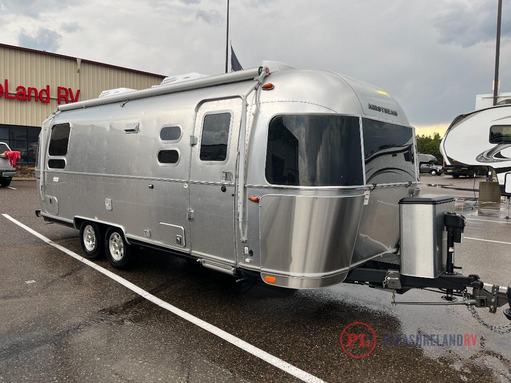 2023 Airstream Flying Cloud 25RB Twin in brainerd MN