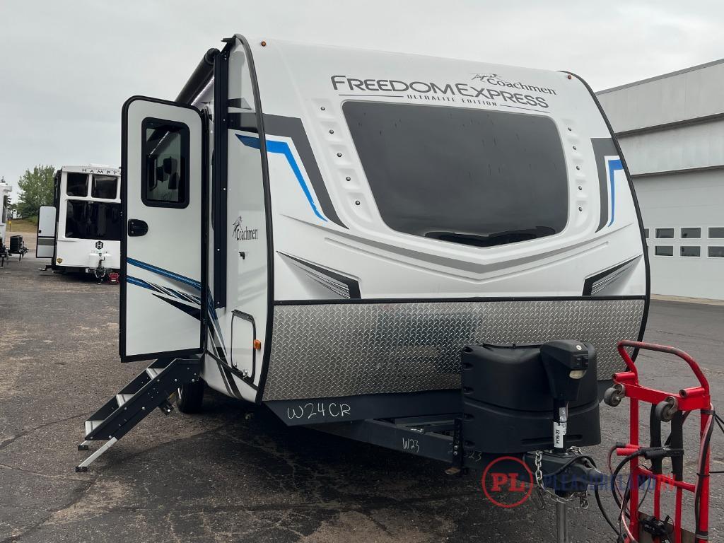2022 Coachmen Rv Freedom Express Ultra Lite 238BHS in shakopee MN