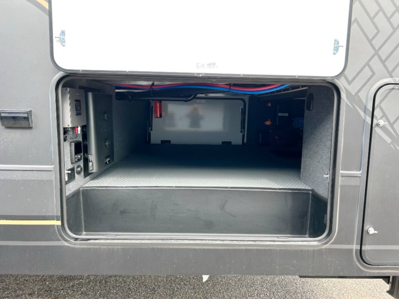 A photo of this 2026 Keystone Rv Raptor 433