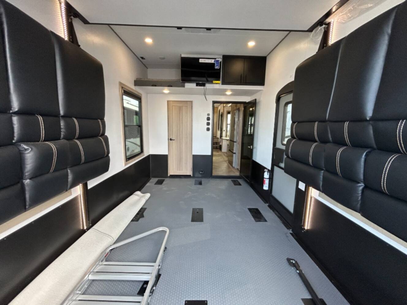 A photo of this 2026 Keystone Rv Raptor 433