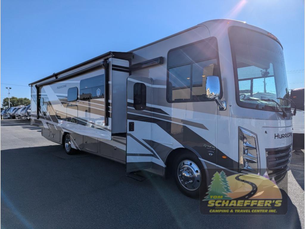 2026 Thor Motor Coach Hurricane 35R in shoemakersville PA