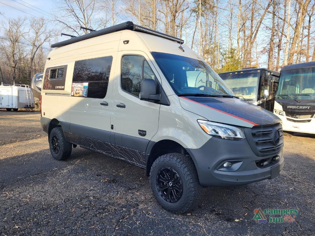 2025 Outside Van Syncline Syncline RV