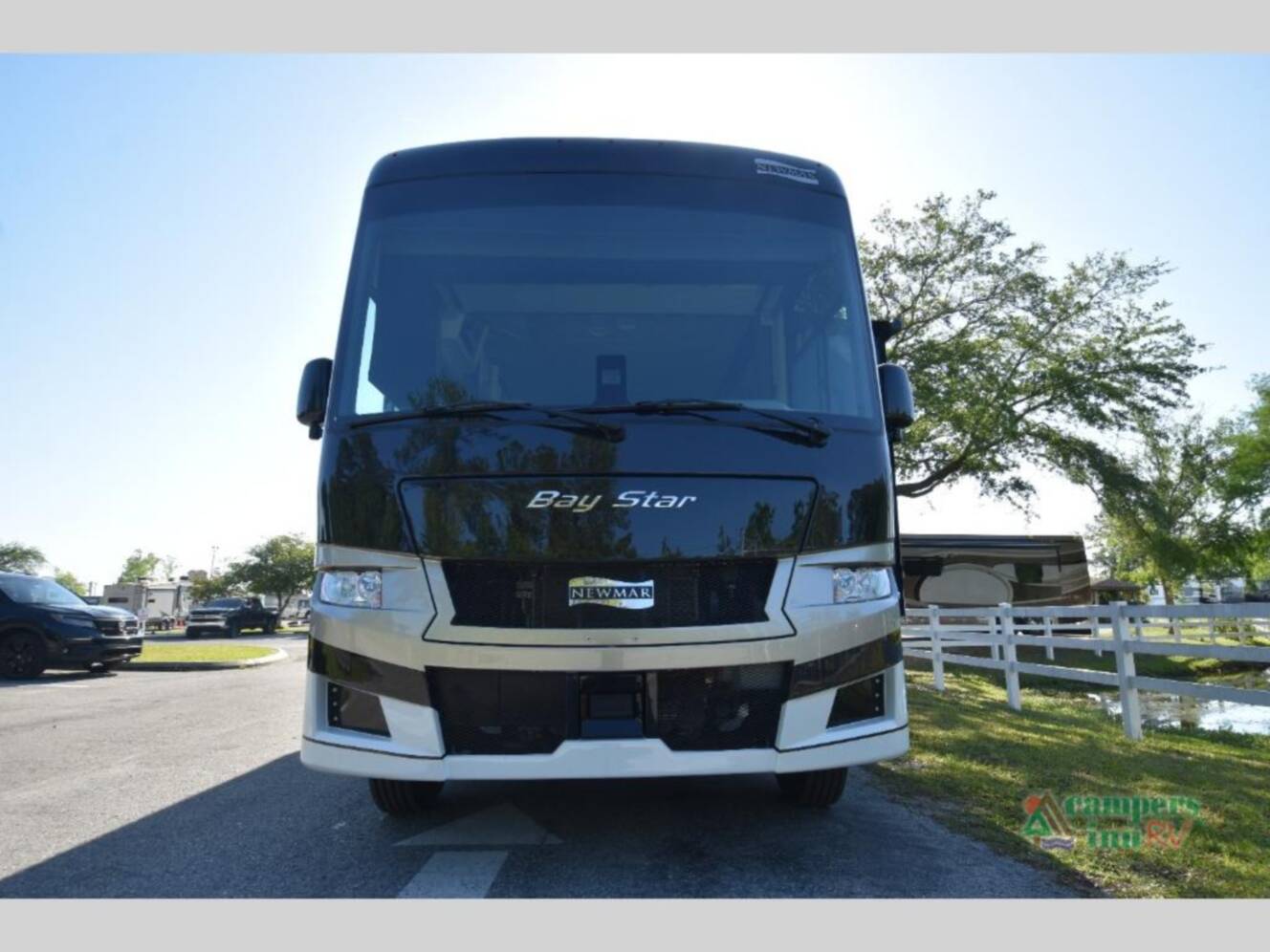 A photo of this 2025 Newmar Bay Star 3626