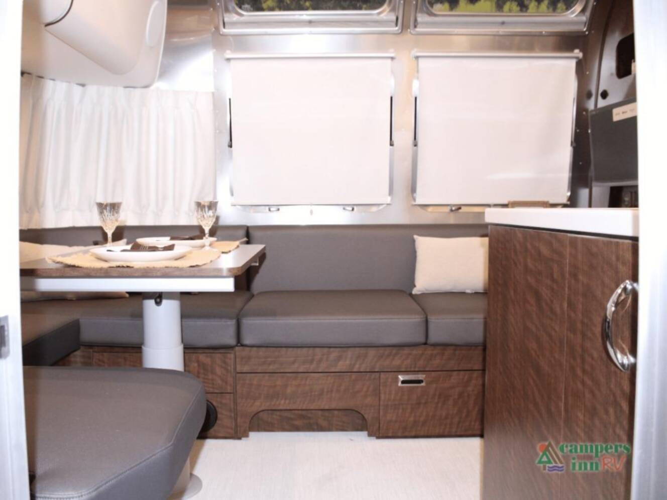 A photo of this 2026 Airstream Globetrotter 25FBT