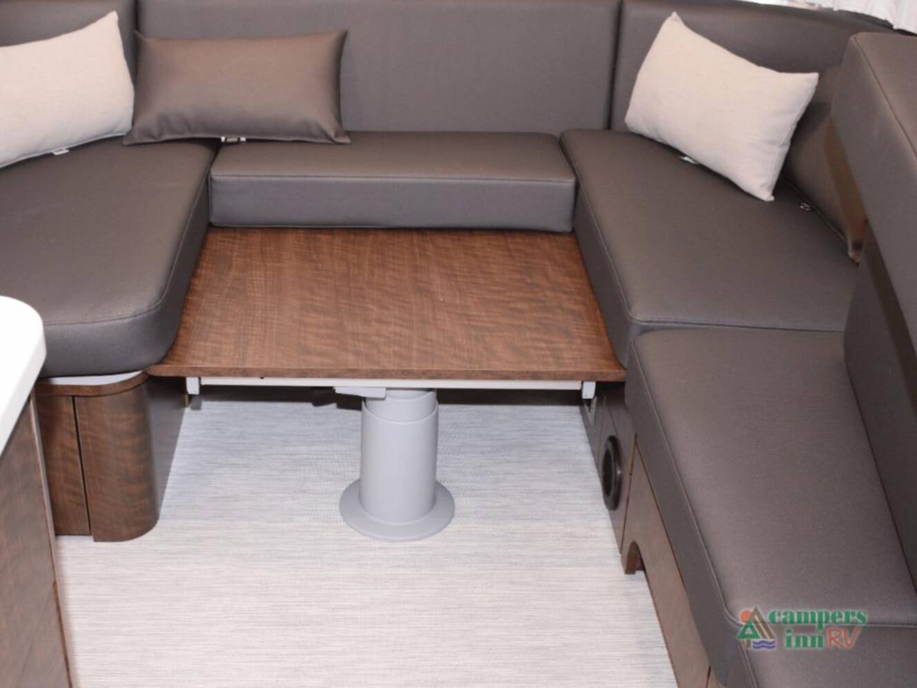 A photo of this 2026 Airstream Globetrotter 25FBT