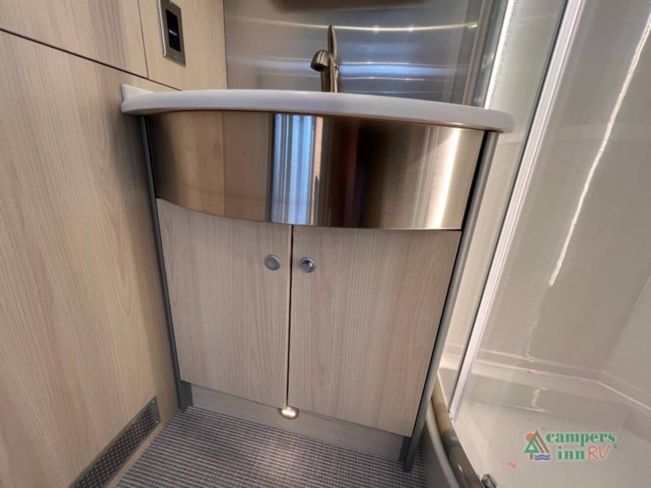 A photo of this 2025 Airstream Atlas ATL ALP