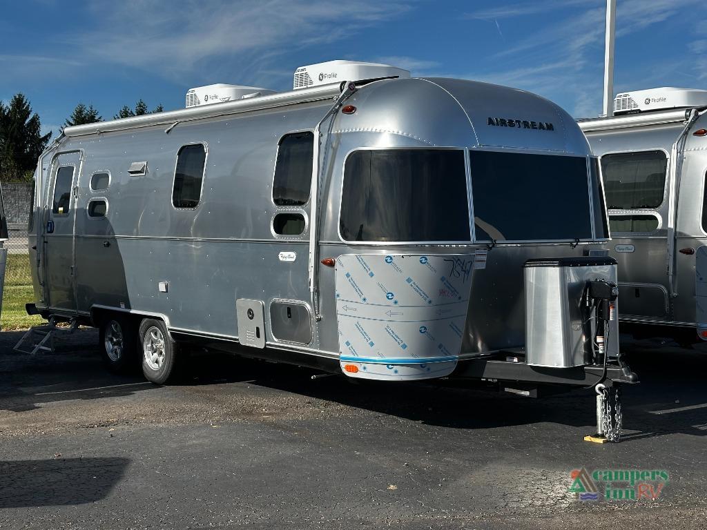 2026 Airstream Flying Cloud 25FBQ in troy OH