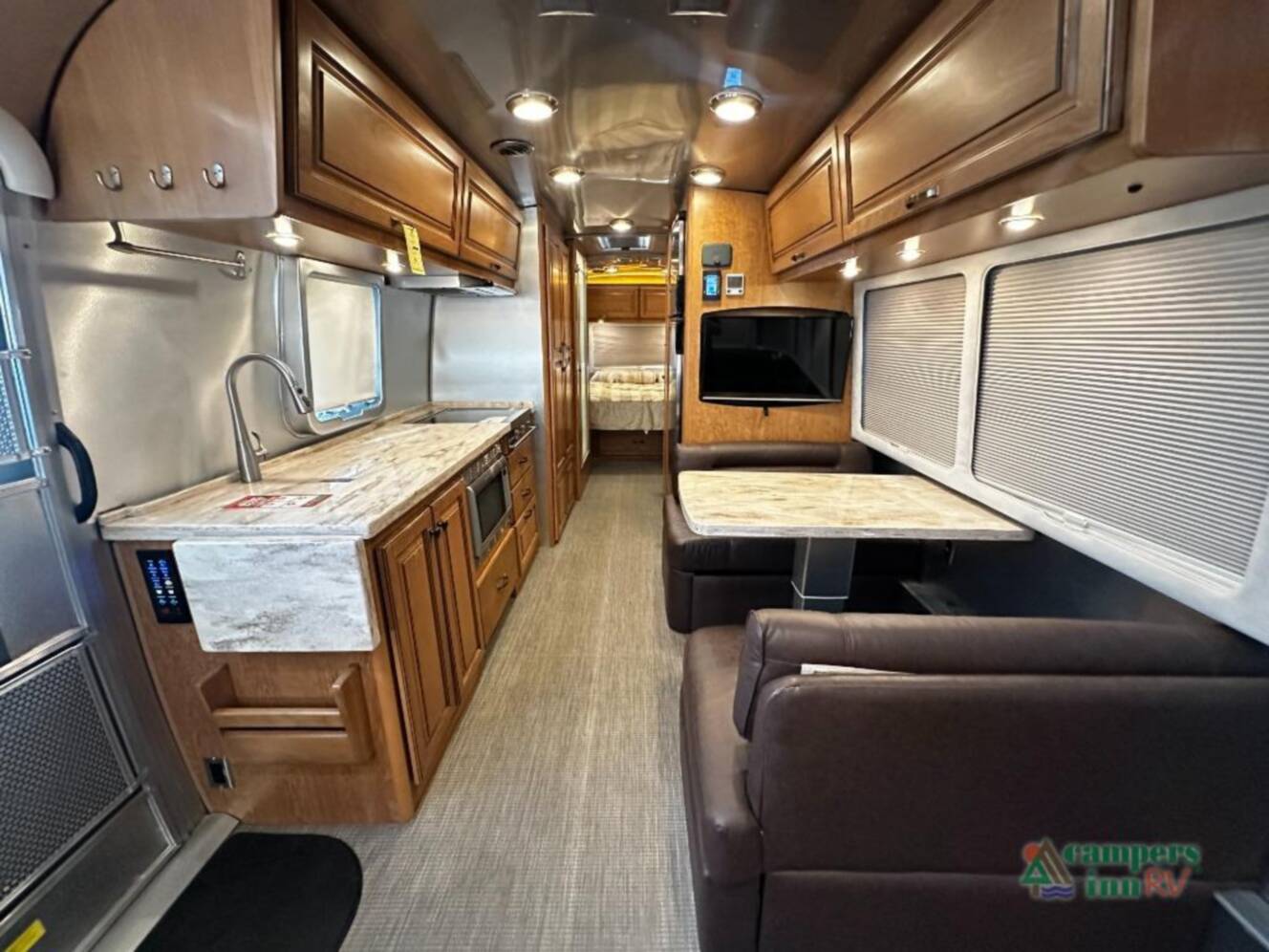A photo of this 2017 Airstream Classic 30FQB