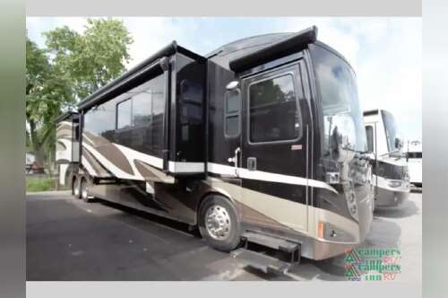 2012 Winnebago Ellipse 42QD in clarksville IN