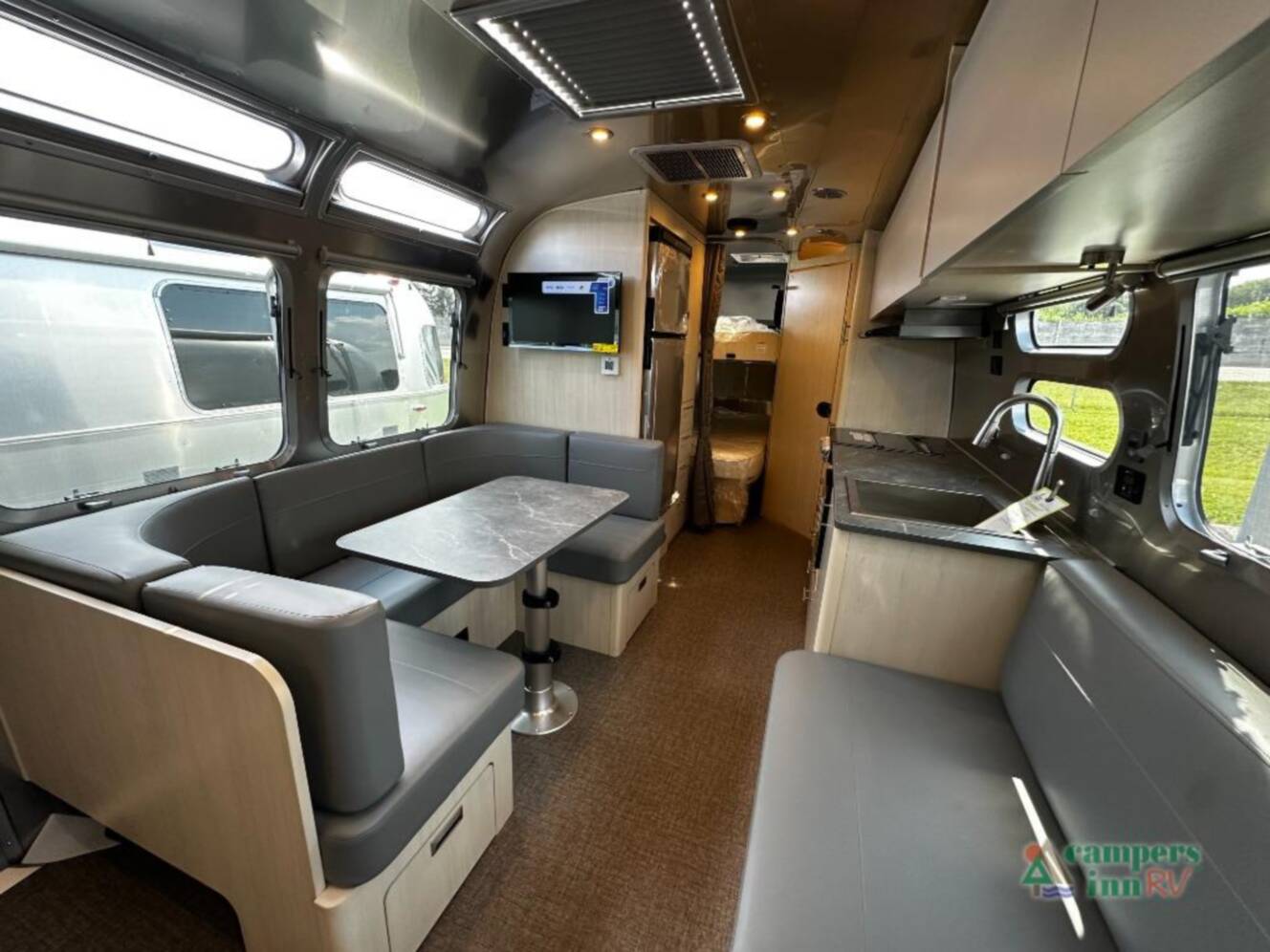 A photo of this 2026 Airstream Flying Cloud 30FBBT