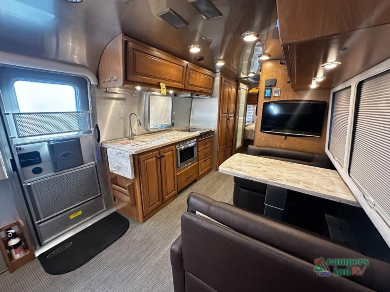 A photo of this 2017 Airstream Classic 30FQB