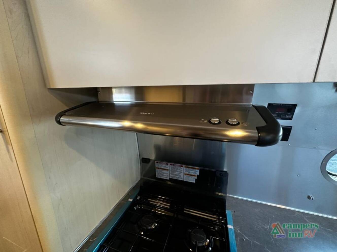 A photo of this 2026 Airstream Flying Cloud 30FBBT