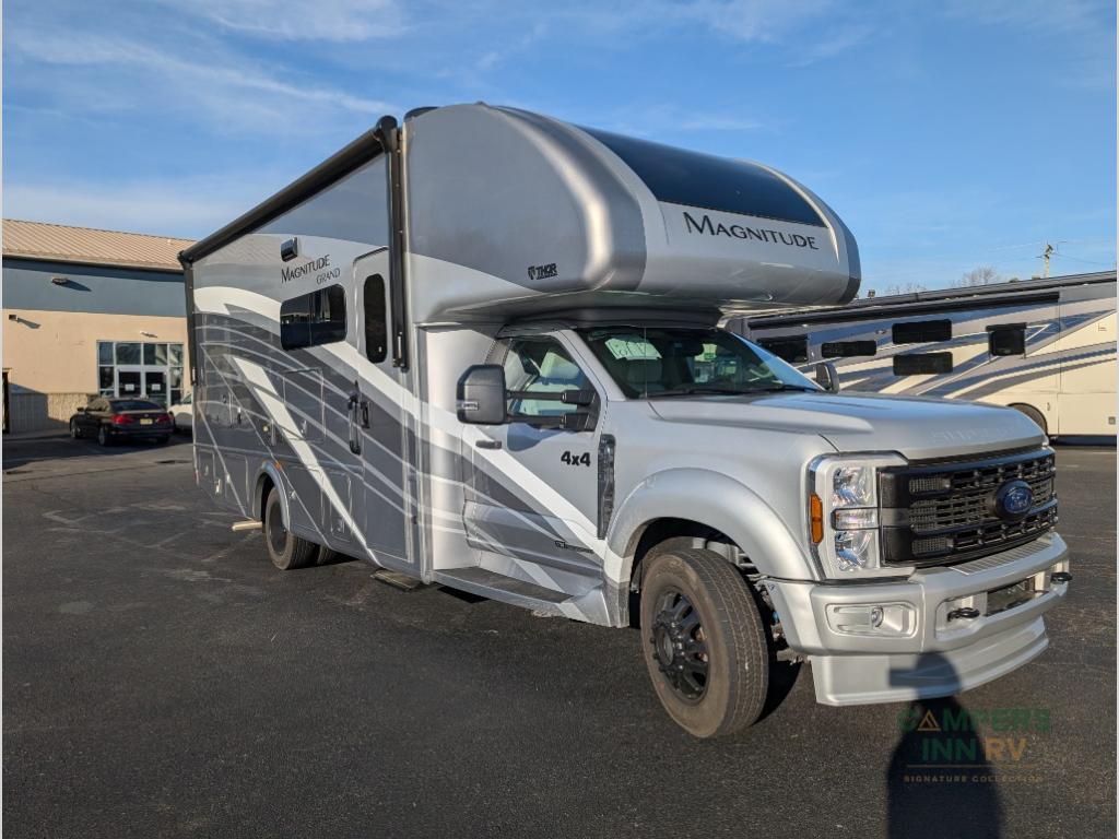2025 Thor Motor Coach Magnitude S29 in sewell NJ