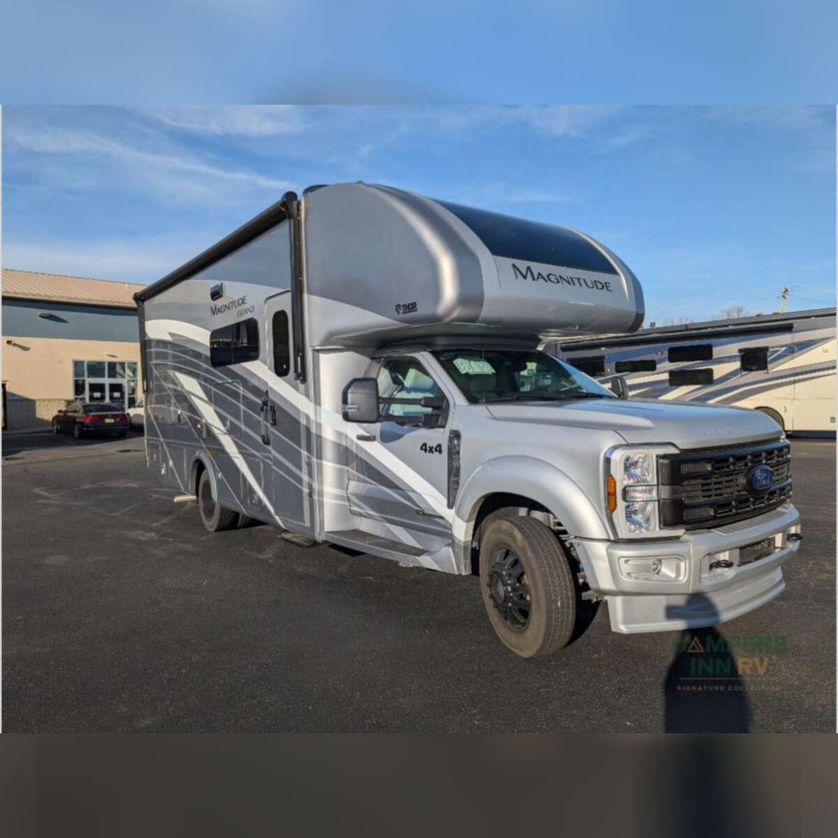2025 Thor Motor Coach Magnitude S29