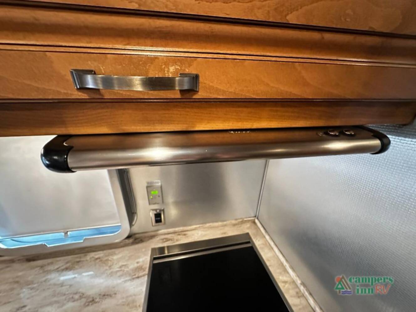 A photo of this 2017 Airstream Classic 30FQB
