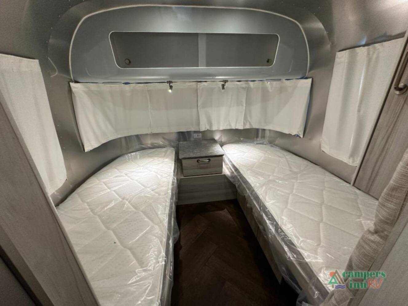 A photo of this 2026 Airstream International 25FBT