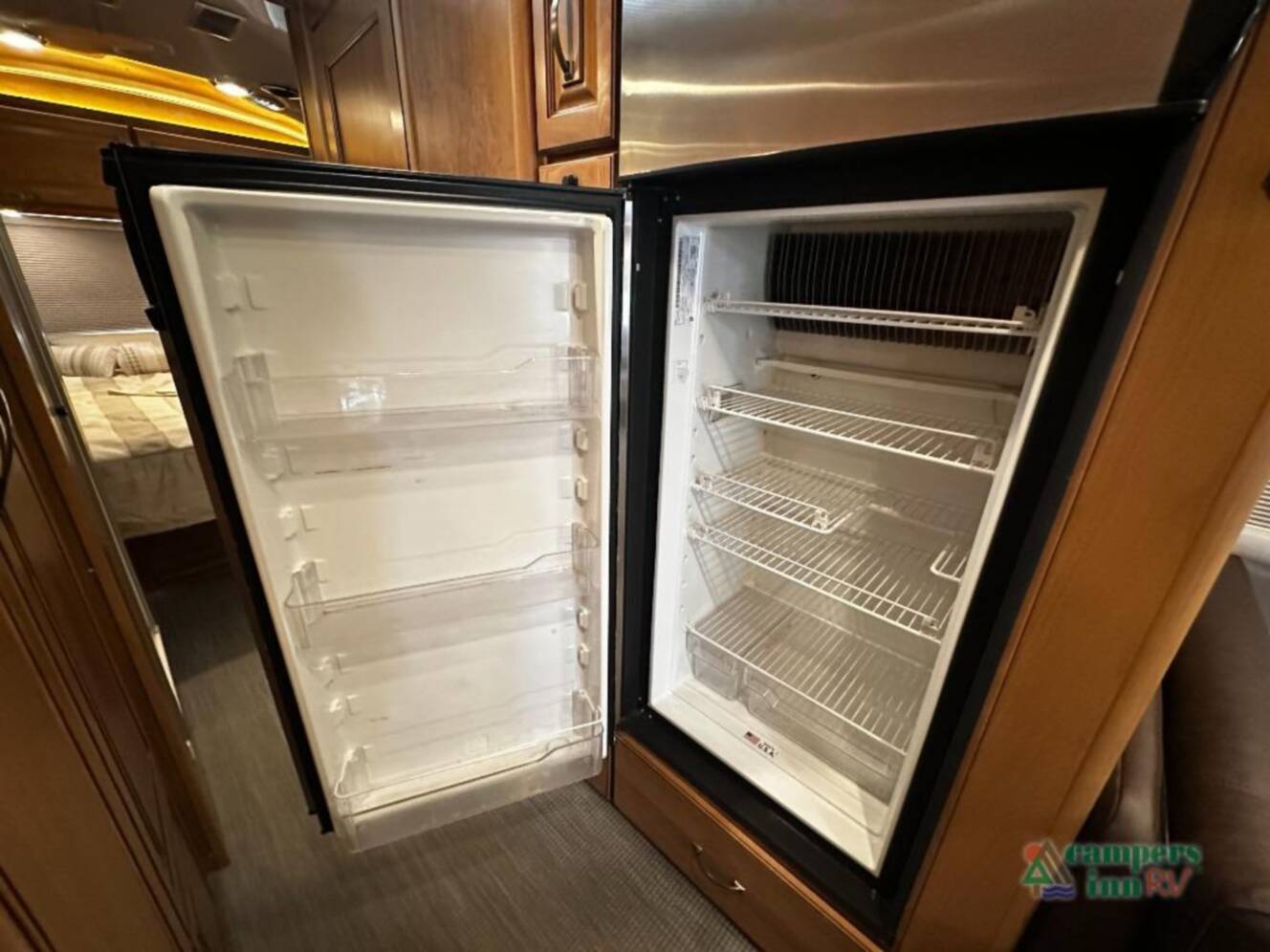 A photo of this 2017 Airstream Classic 30FQB
