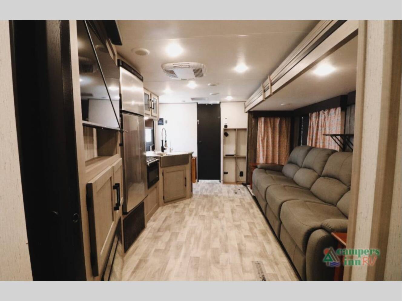 A photo of this 2022 Dutchmen Rv Kodiak 3021RBDS