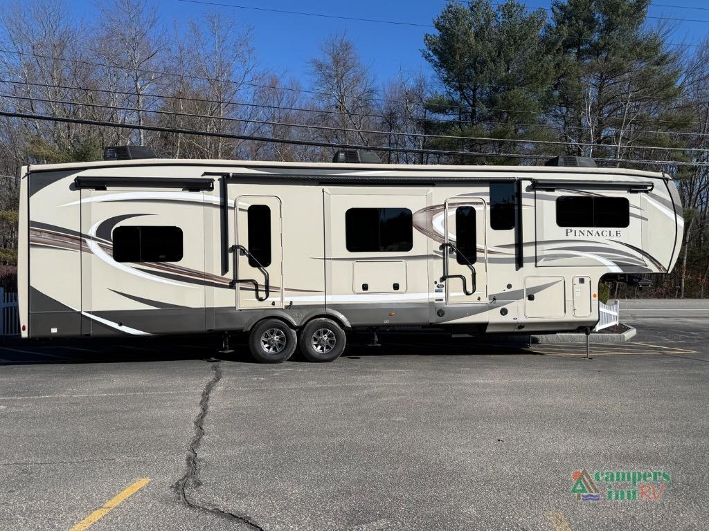 2020 Jayco PINNACLE 38FLWS RV