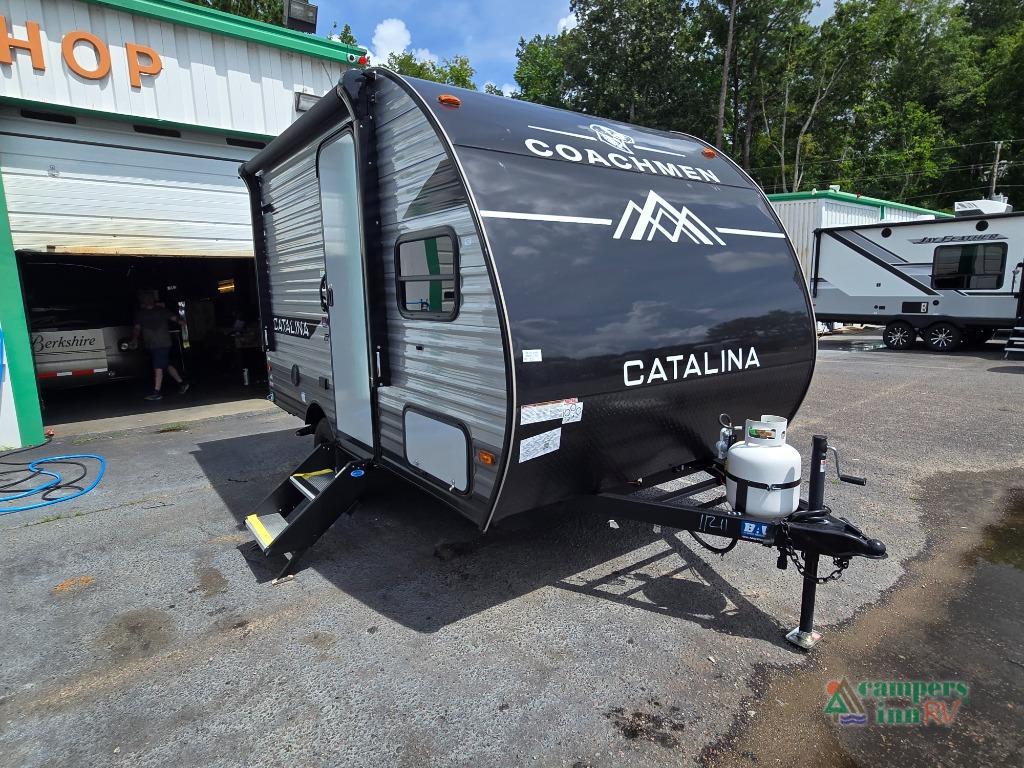2025 Coachmen Rv Catalina Summit Series 7 134RKX in mocksville NC