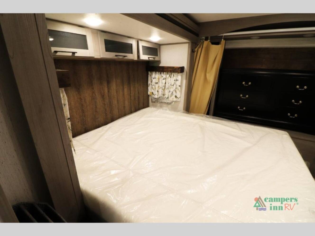 A photo of this 2022 Dutchmen Rv Kodiak 3021RBDS