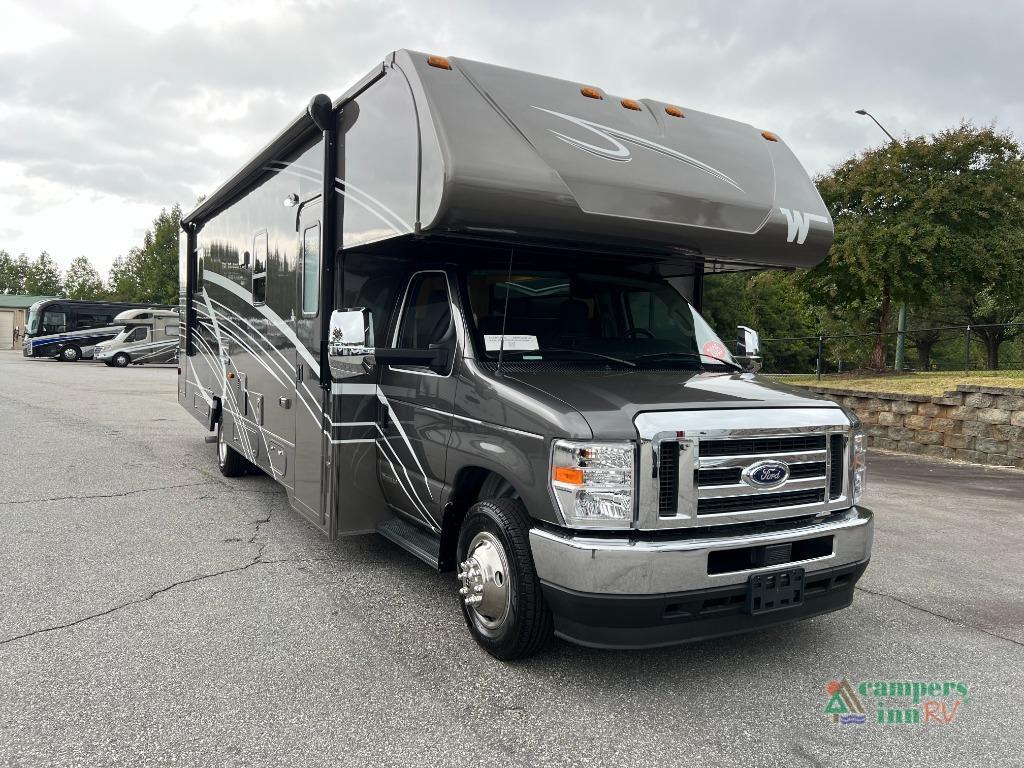 2025 Winnebago Minnie Winnie 31K in seffner FL