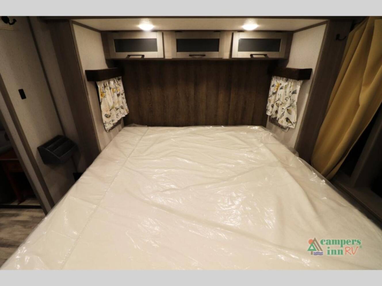 A photo of this 2022 Dutchmen Rv Kodiak 3021RBDS