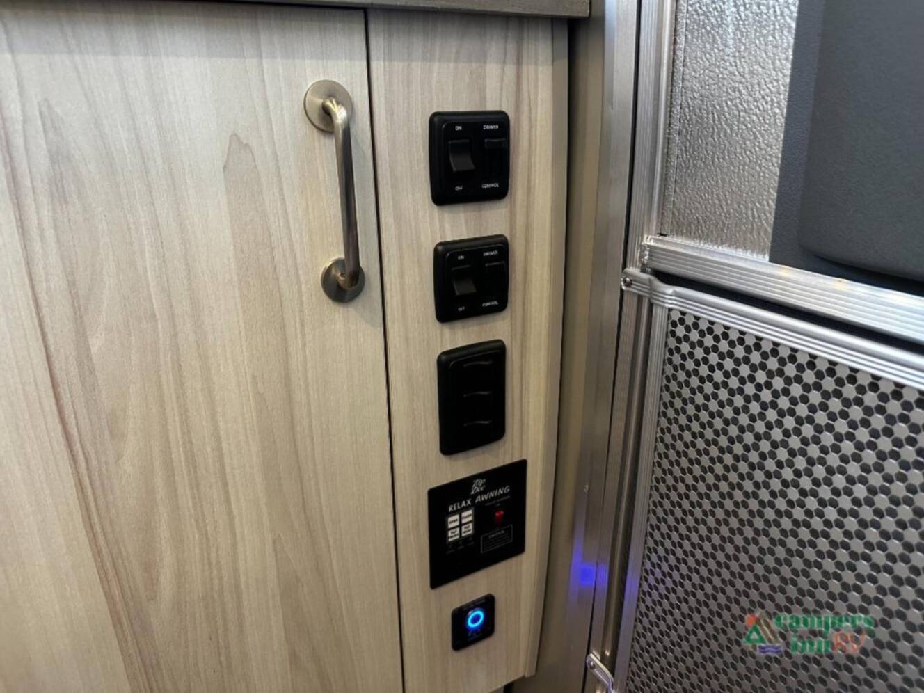 A photo of this 2026 Airstream International 25FBT