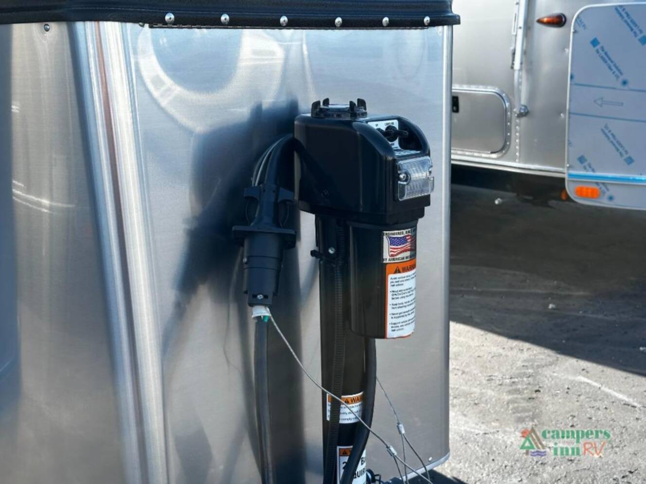 A photo of this 2026 Airstream International 25FBT