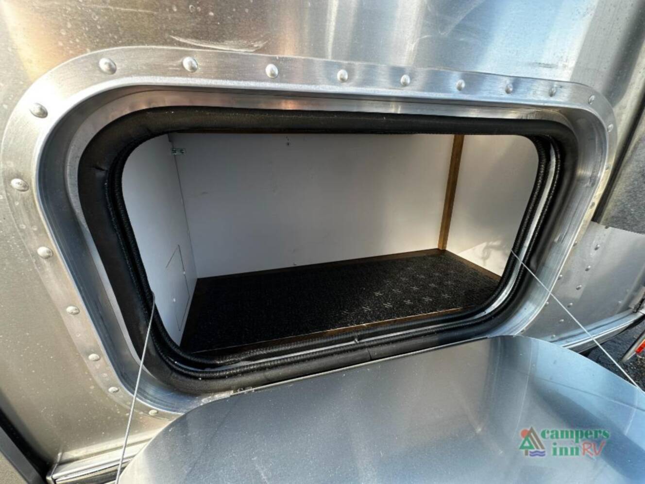 A photo of this 2026 Airstream International 25FBT