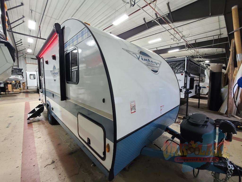 2025 Gulf Stream Rv Vintage Cruiser 19ERD in moose lake MN