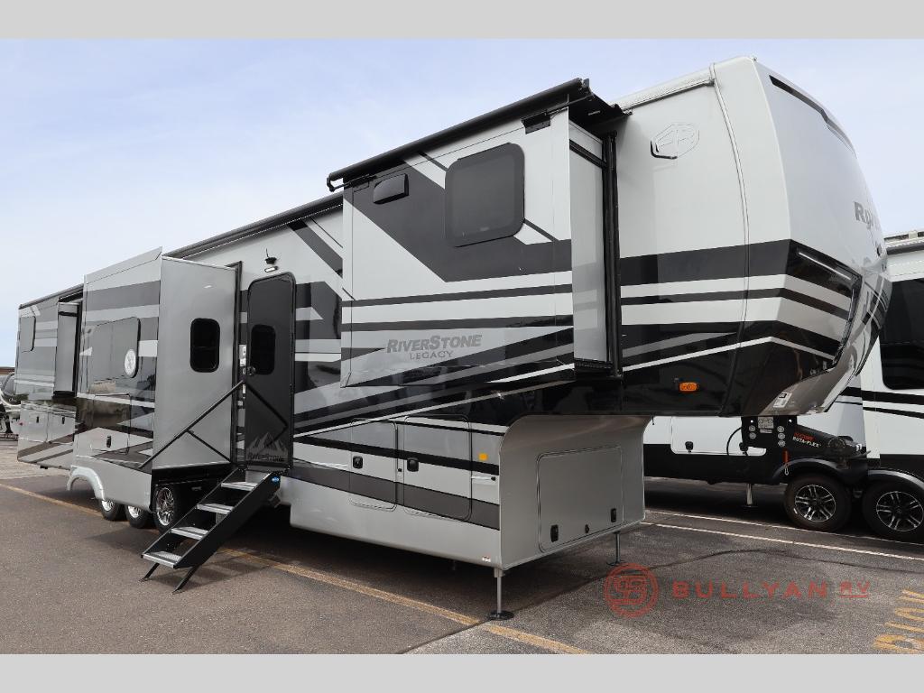 2025 Forest River Rv RiverStone 421FK in duluth MN