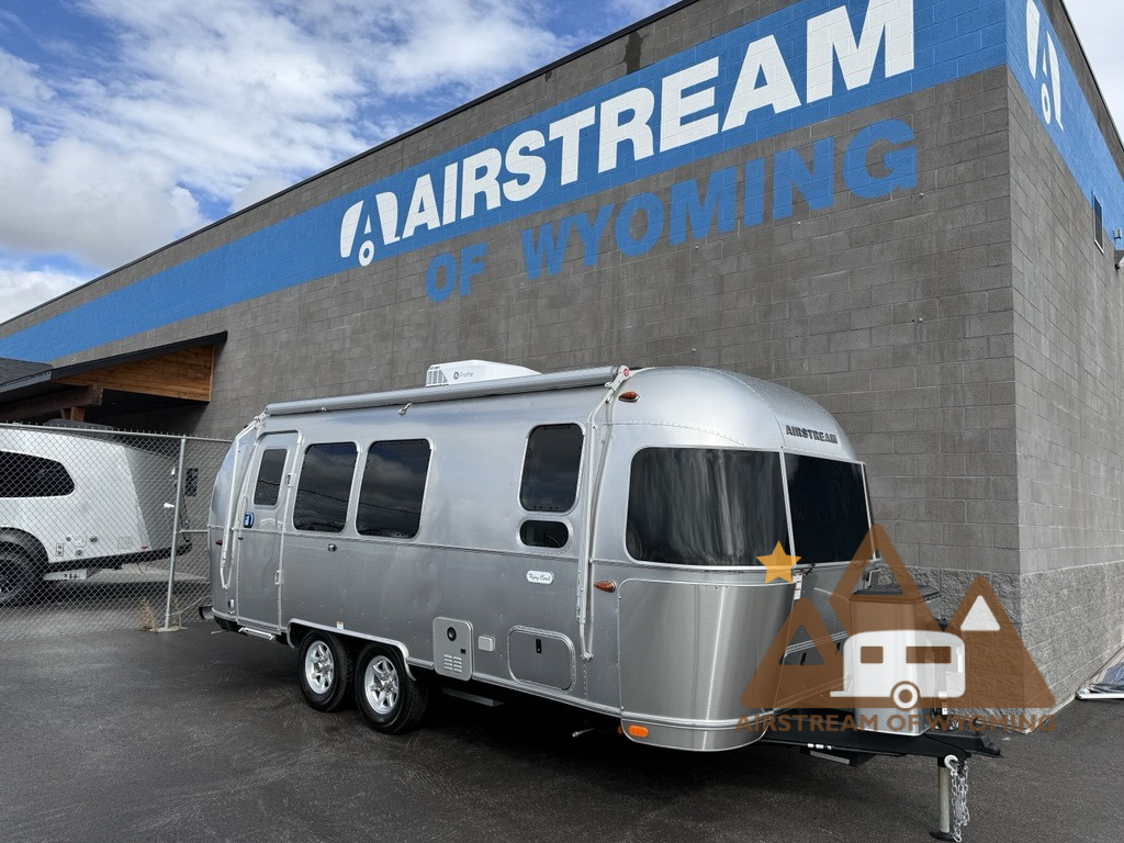 2025 Airstream Flying Cloud 23FB RV