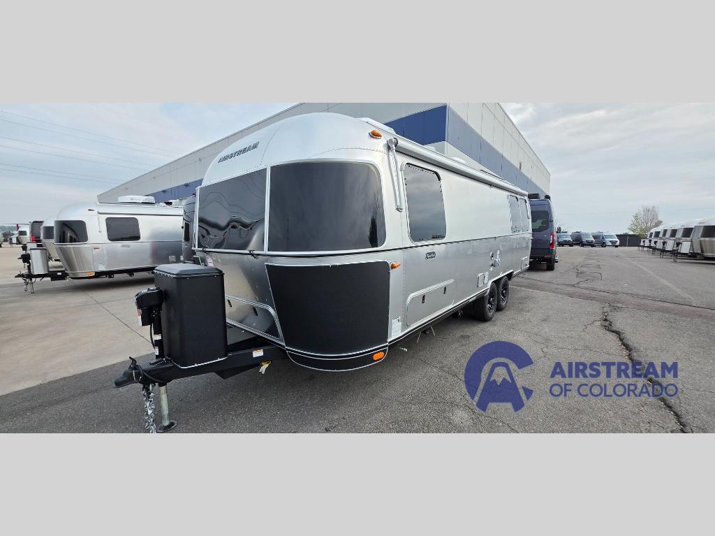 2026 Airstream Flying Cloud 27FB Twin Hatch "Midnight Flamingo" in denver CO