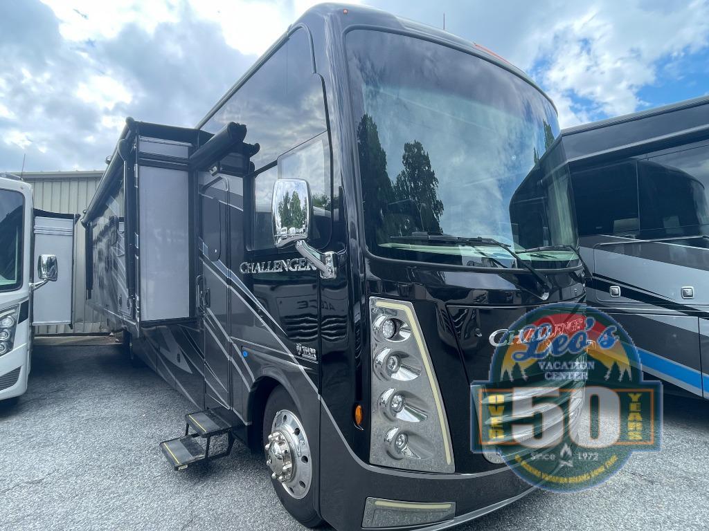 2022 Thor Motor Coach Challenger 37FH in gambrills MD
