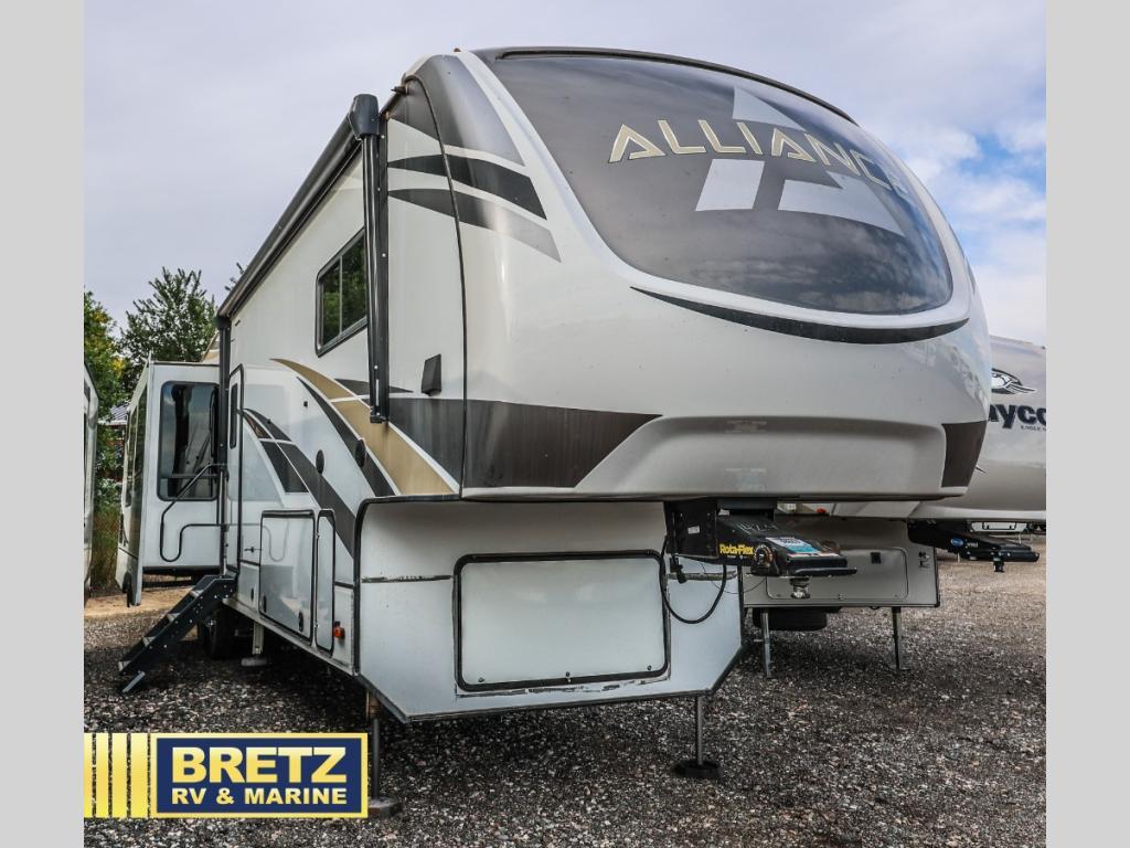 2021 Alliance Rv Paradigm 372RK in billings MT