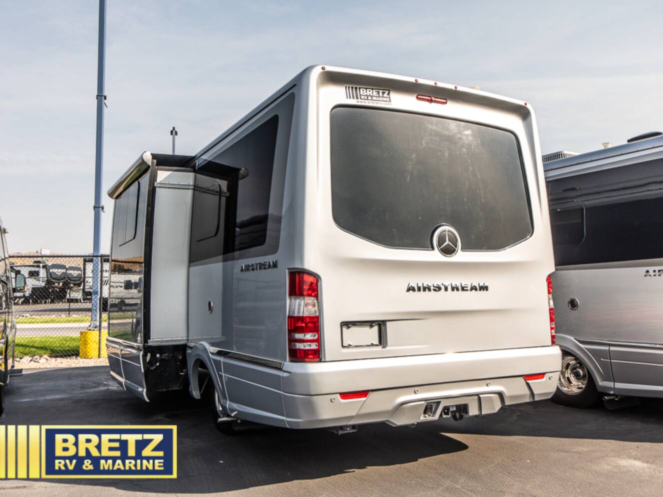A photo of this 2022 Airstream Atlas Murphy Suite