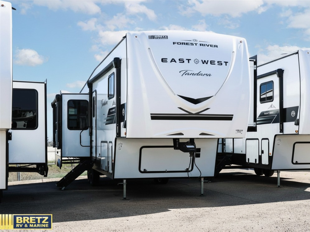 2026 East To West Tandara 295RL RV